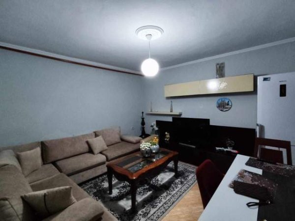 Tirane, jepet me qera apartament 1+1+BLK Kati 0, 60 m² 400 Euro (Margarita tutulani)