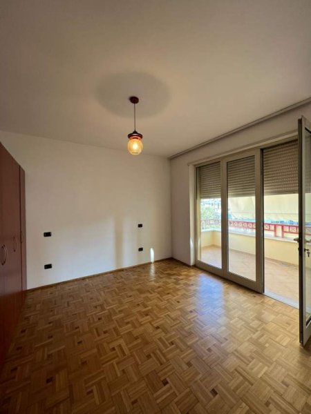 Tirane, shitet apartament 2+1+A+BLK Kati 6, 116 m² 232.000 Euro (Rruga e Elbasanit)