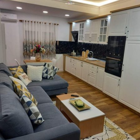 Tirane, jepet me qera apartament 1+1+BLK Kati 3, 70 m² 700 Euro (Blloku)