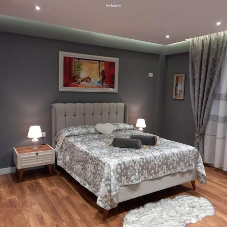 Tirane, jepet me qera apartament 1+1+BLK Kati 3, 70 m² 700 Euro (Blloku)
