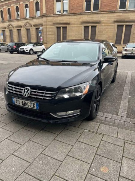 Tirane, shes makine Volkswagen Passat Viti2014 8200 euro