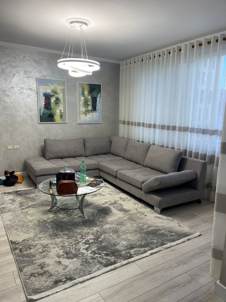 Apartament me qera1+1 (Rruga Kosovarve) 700 euro