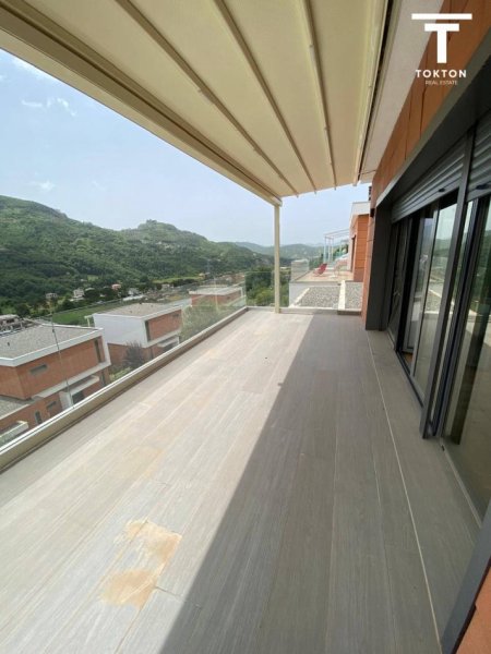 Tirane, shitet Vile 3+1+Ballkon , 250 m² 495.000 € (TEG) TT 929