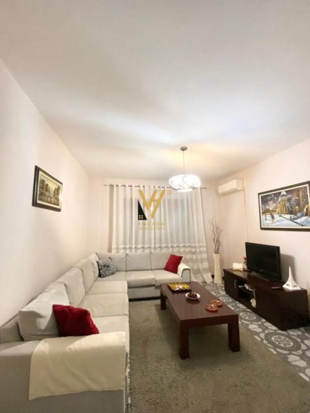 Tirane, jepet me qera apartament 2+1+Ballkon Kati 5, 90 m² 500 € (RRUGA E ELBASANIT)