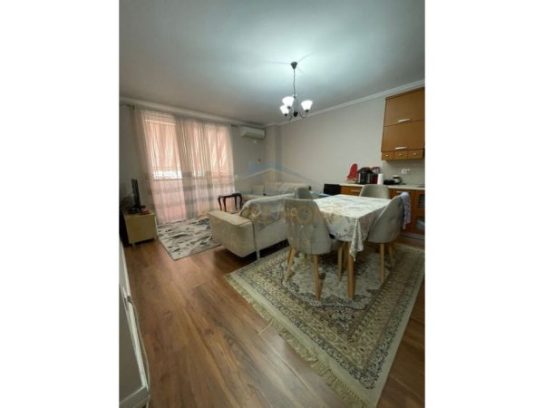 Tirane, jepet me qera apartament 1+1 Kati 7, 77 m² 550 € (DON BOSKO)