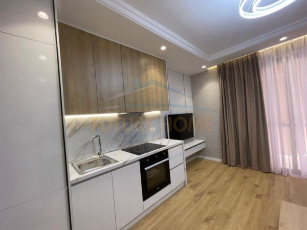 Tirane, shitet apartament 2+1+Ballkon Kati 3, 54 m² (21 Dhjetori)