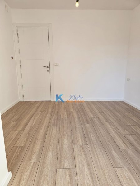 Tirane, shitet apartament 1+1 Kati 3, 51 m² 102.000 € (Xhamia e Tabakeve)