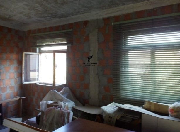Tirane, shitet apartament 2 Katshe Kati 2, 150 m² 135.000 € (ZOGU I ZI)
