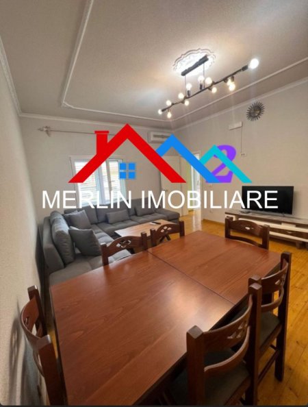 Tirane, jepet me qera apartament 2+1 Kati 2, 90 m² 420 € (Bektash Berberi)