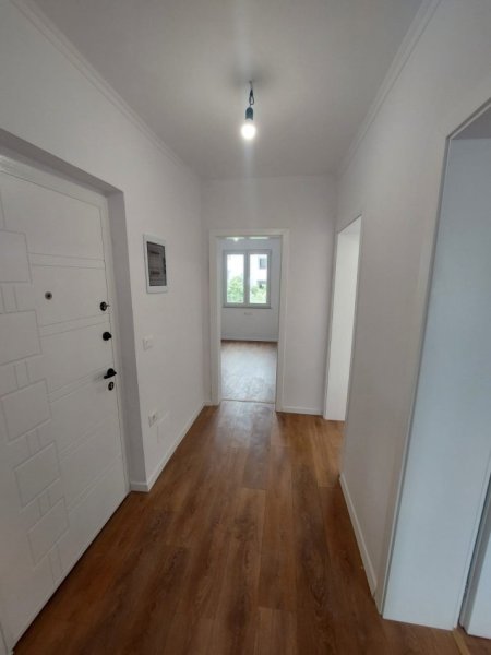 Tirane, shitet apartament 2+1+Ballkon Kati 2, 64 m² 128.000 € (STACIONI I TRENIT)