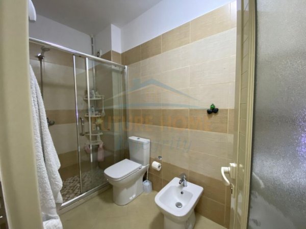 Tirane, shitet apartament 1+1+Ballkon Kati 2, 60 m² 124.000 € (Materniteti i Ri)