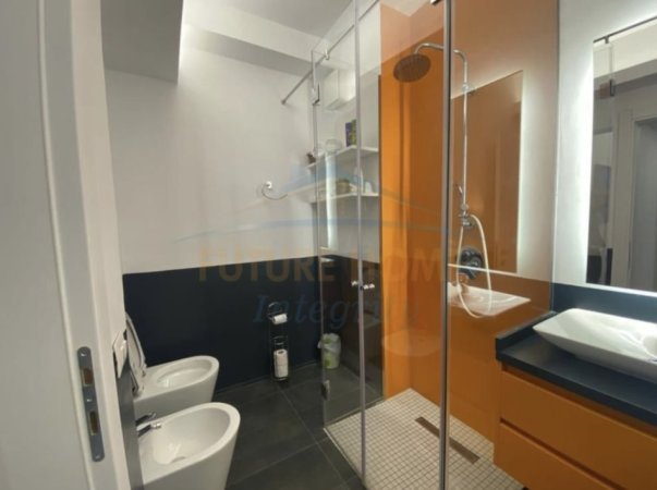 Tirane, jepet me qera apartament 2+1+2+Post Parkimi Kati 3, 100 m² 1.000 € (Rruga e Elbasanit)