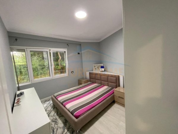 Tirane, shitet apartament 2+1+Ballkon Kati 3, 105 m² 158,000€ (Kopshti Botanik)