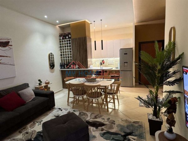 Tirane, jepet me qera apartament 1+1+Ballkon Kati 1, 70 m² 600 € (Kodra e Diellit)