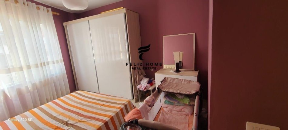 Tirane, shitet apartament 2+1+Ballkon Kati 4, 85 m² 96.000 € (FRESKU)
