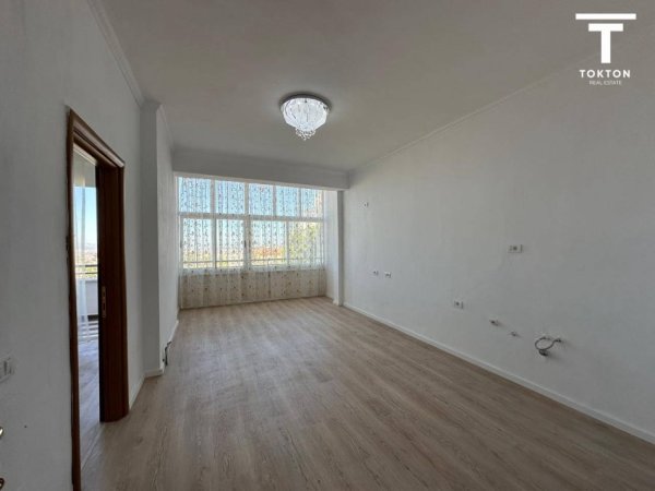 Tirane, shitet apartament 1+1 Kati 1, 61 m² 77.000 € (Rruga e Dajtit), TT 977