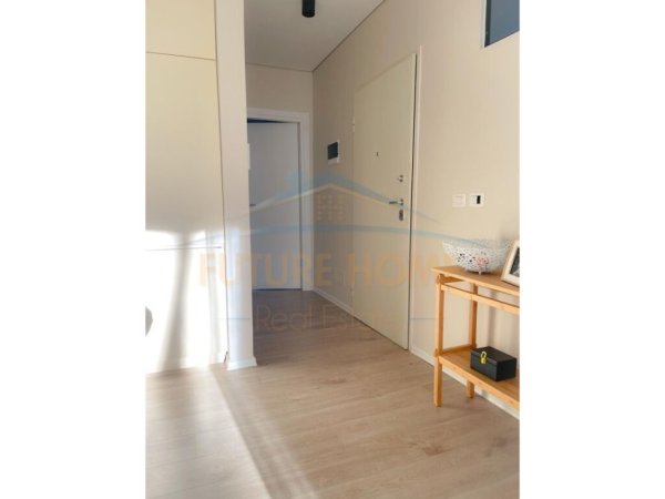 Gjiri Lalezit | Hamallaj, shitet apartament 3+1 Kati 0, 150 m² 300.000 € (Gjiri i Lalezit)