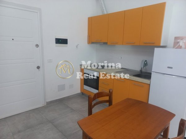 Tirane, jepet me qera apartament 1+1 Kati 2, 40 m² 220 € (Shkoze)