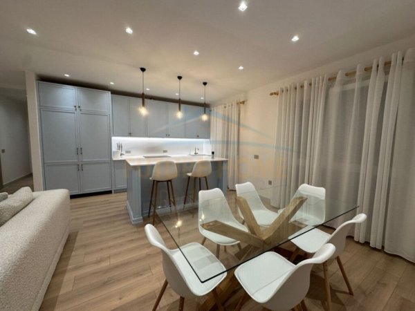 Tirane, shitet apartament 2+1 Kati 2, 144 m² 340.000 € (TEG)