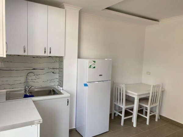 Tirane, jepet me qera apartament 2+1 Kati 1, 58 m² 400 € (rruga Gaqo Tashko Zona Allias Tirane)