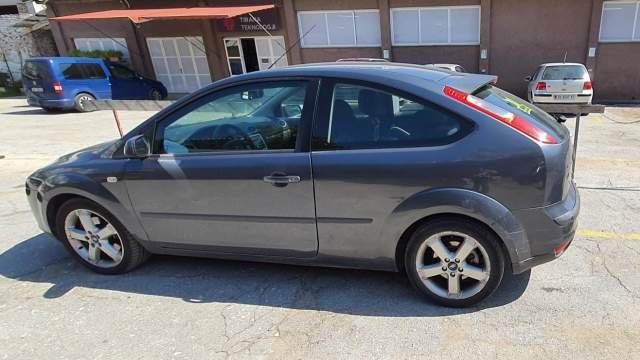 Tirane, shes makine Ford Focus Viti 2007, 2.800 Euro i Diskutueshem