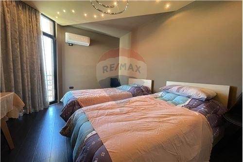 Tirane, jepet me qera apartament 2+1 Kati 4, 112 m² 850 € (Kopshti Zoologjik, Shqipëri)