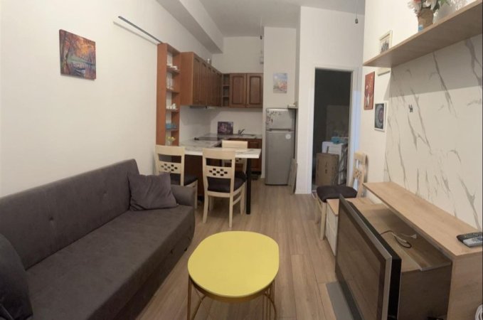 Tirane, jepet me qera apartament 1+1 , 60 m² 350 € (Pasho Hysa)