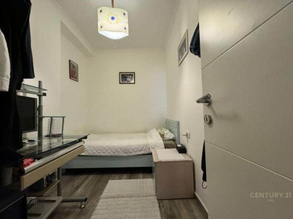 Tirane, shitet apartament 2+1 Kati 7, 135 m² 229.000 € (Komuna e Parisit)