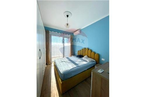 Tirane, jepet me qera apartament 1+1 Kati 4, 60 m² 500 € (Rruga e Dibrës - Farmacia 10, Shqipëri)