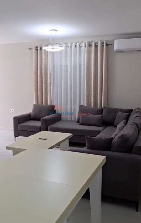 Tirane, jepet me qera apartament 2+1+Ballkon Kati 6, 80 m² 700 € (Rruga Ramazan Kasa)