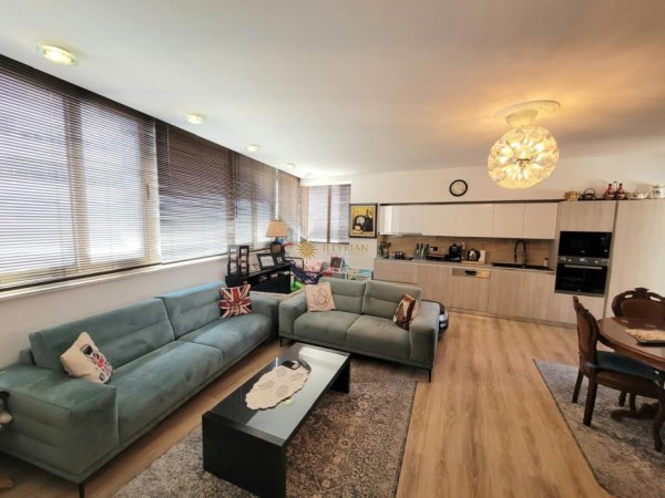 Tirane, shitet apartament duplex Dublex Kati 4, 130 m² 320.000 € (Kristal Center, Komuna e Parisit.)
