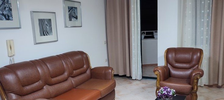 Tirane, jepet me qera apartament 1+1+Ballkon Kati 7, 68 m² 470 € (rr elbasanit)