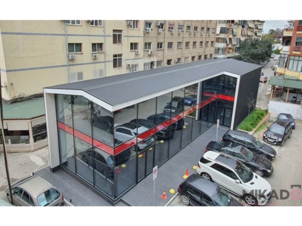 Tirane, jepet me qera ambjent biznesi , 350 m² 5.000 € (Rruga e Kavajes)