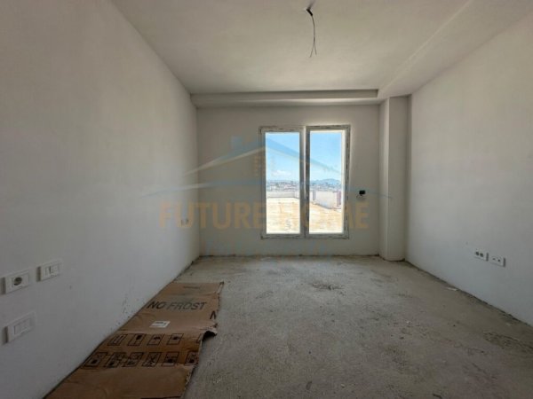 Tirane, shitet apartament 2+1+2+Verandë Kati 7, 97 m² 270.000 € (Ali Demi)