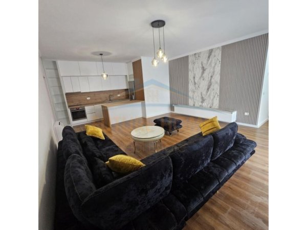 Tirane, shitet apartament 2+1 Kati 4, 109 m² 175.000 € (Rruga 5 Maji)