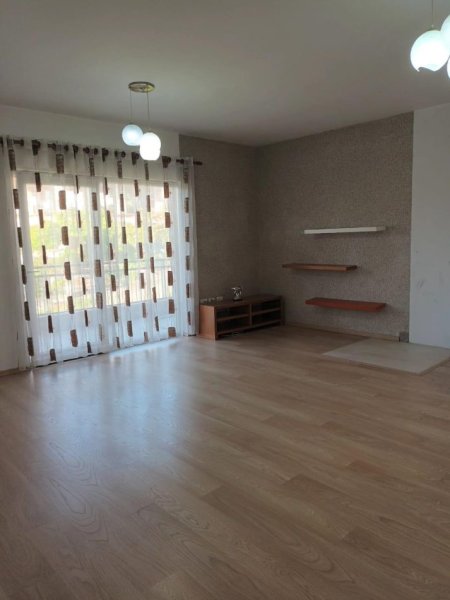 Tirane, shitet apartament 3+1 Kati 2, 126 m² (Shkoze)