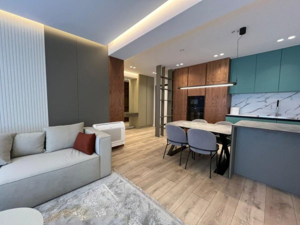Tirane, jepet me qera apartament 3+1+Ballkon Kati 1, 145 m² 1.800 € (Kodra e diellit 2)