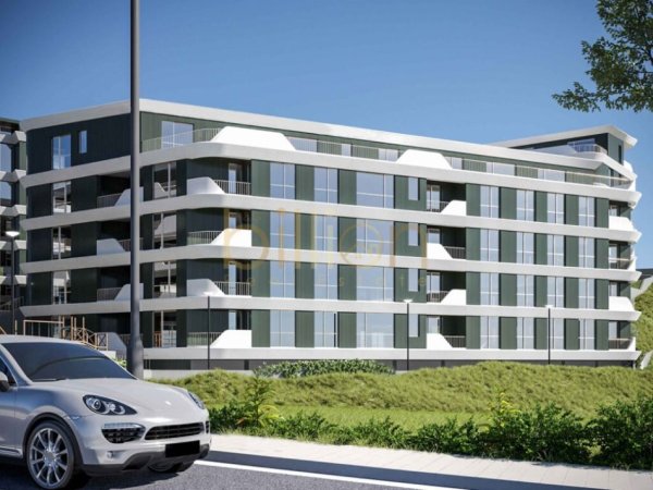 Tirane, shitet apartament 3+1 Kati 1, 153 m² (Liqeni i Thate)
