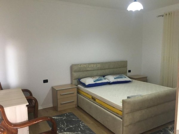 Tirane, jepet me qera apartament 2+1 Kati 3, 80 m² 450 € (rruga e Dibres ,Tirane)
