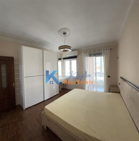 Tirane, shes apartament 1+1+Ballkon Kati 8, 84 m² 113.000 € (Yzberish)