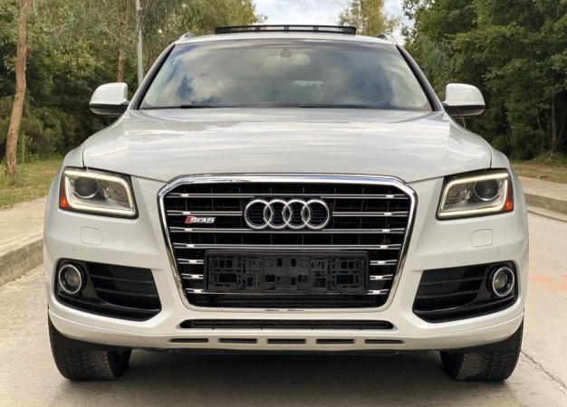 Tirane, shes Audi q5 Benzin, e bardhë automatik Klima