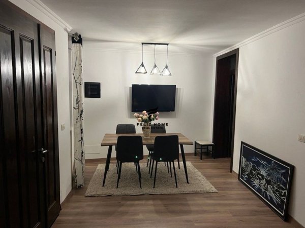Tirane, jepet me qera apartament 2+1 Kati 1, 105 m² 750 € (PAZARI I RI)