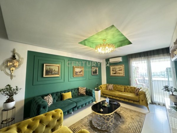 Tirane, shes apartament 2+1+Aneks+Ballkon Kati 3, 98 m² 215.000 € (Kopshtit Zoologjik/Liqeni i Thate)
