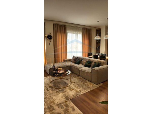 Tirane, shitet apartament 2+1+2 Kati 8, 132 m² 290.000 € (Pazari i Ri)