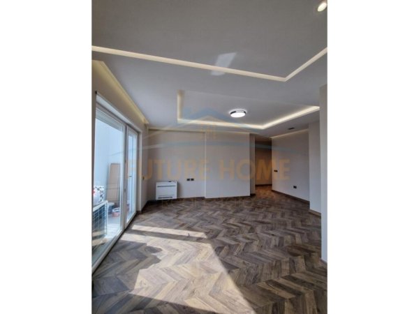 Tirane, jepet me qera apartament Kati 5, 97 m² 1.200 € (Rruga e Durresit)