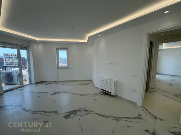 Tirane, jepet me qera zyre Kati 7, 106 m² 1.200 € (Rruga e Durrsit)
