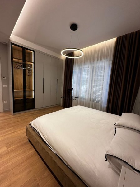 Tirane, jepet me qera apartament 2 Katshe Kati 2, 240 m² 2.000 € (LIQENI ARTIFICIAL)