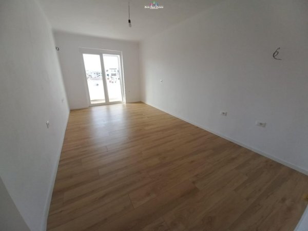 Tirane, shes apartament 1+1+Ballkon Kati 5, 53 m² 79.000 € (kongresi i manastirit)