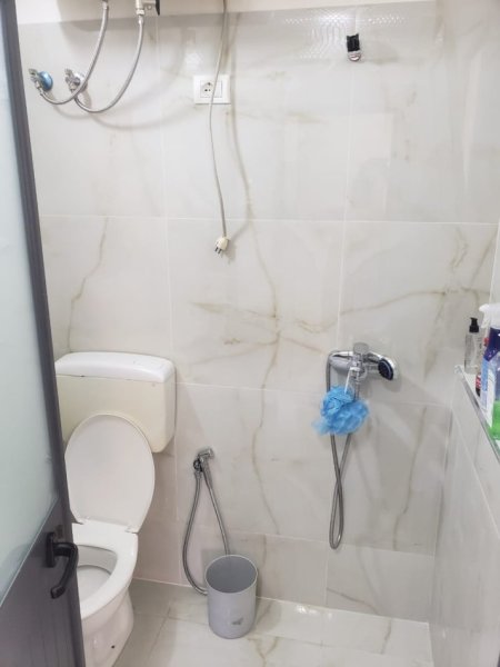 Tirane, Garsoniere me qira  Kati 1, 43 m² 290 € (Ali Visha)