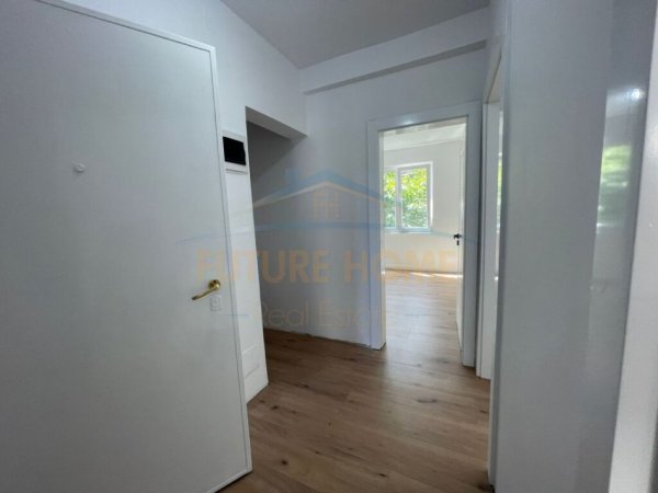 Tirane, shitet apartament 2+1+Ballkon Kati 3, 60 m² 145.000 € (Rruga Mine Peza)
